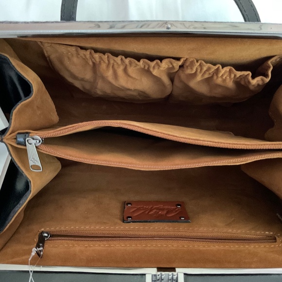 Patricia Nash Handbag - Picture 6 of 15